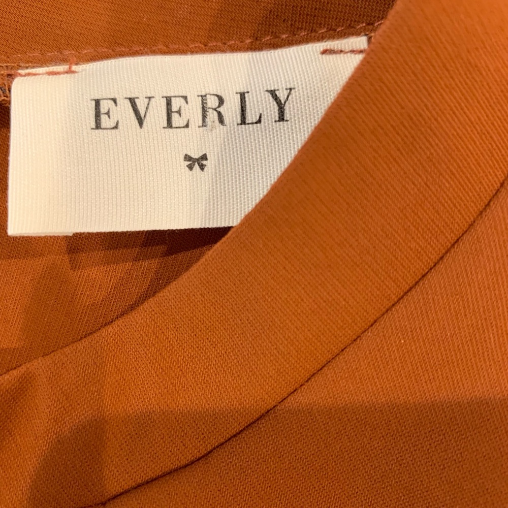 Rust colored romper - Picture 3 of 3